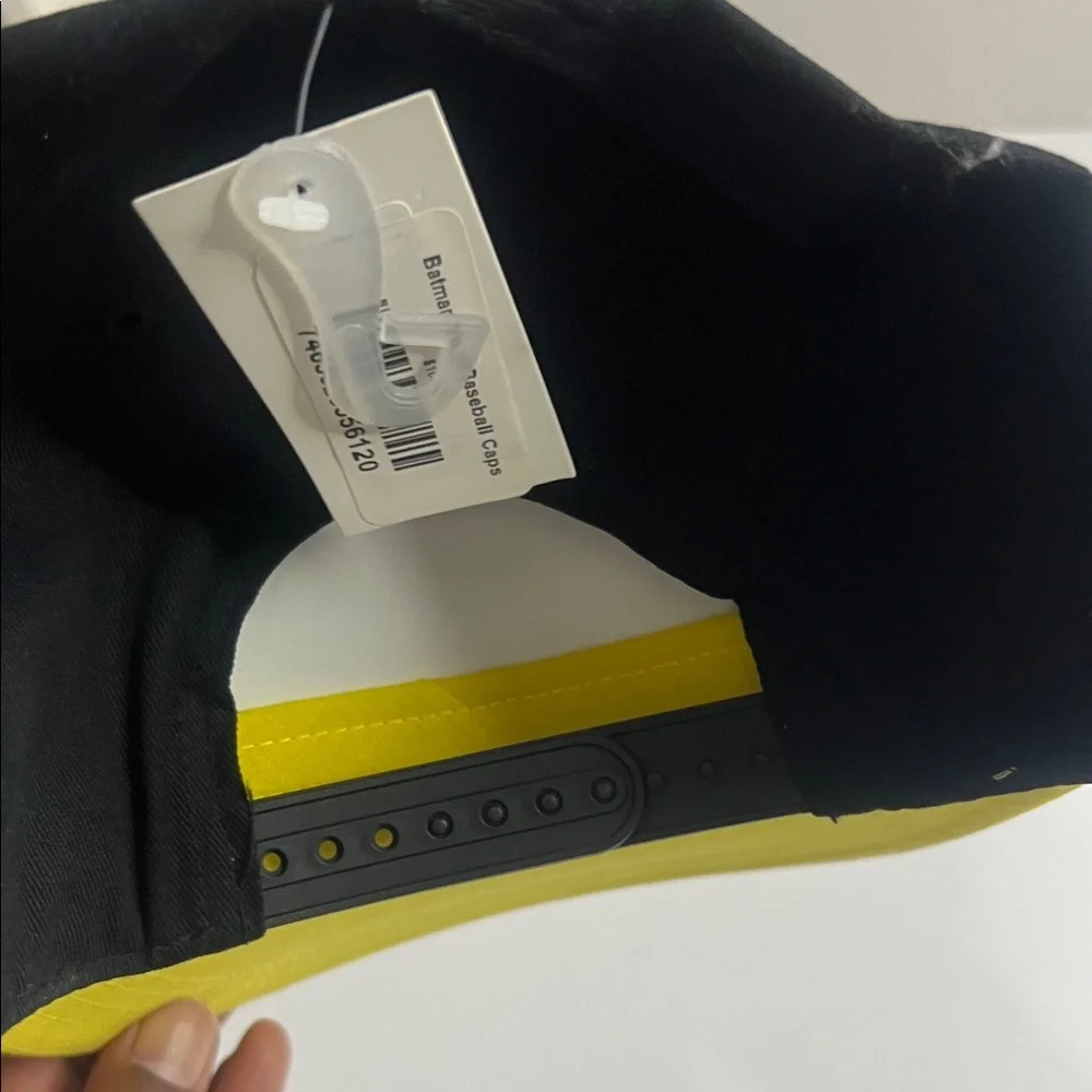 NWT - Youth Batman Logo Cap - Picture 3 of 7